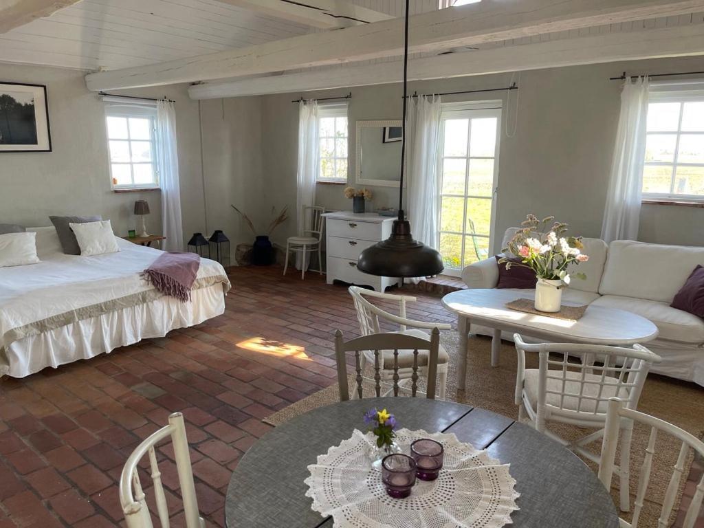 Östangård Bed&Breakfast Skillinge Exteriör bild