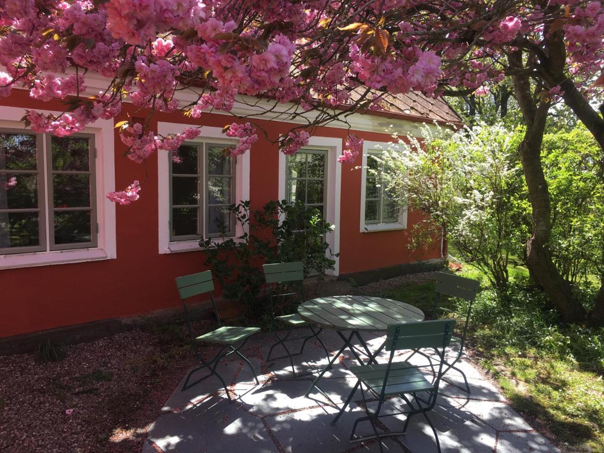 Östangård Bed&Breakfast Skillinge Exteriör bild